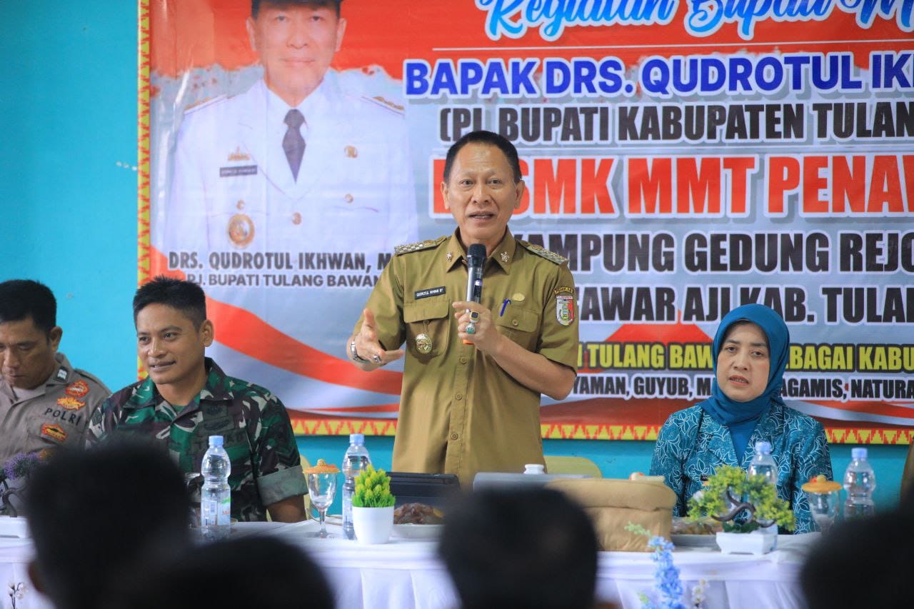 Giat PJ.Bupati Tuba Drs Qudrotul Ikhwan Mengajar Di SMK MMT Penawar Aji ...